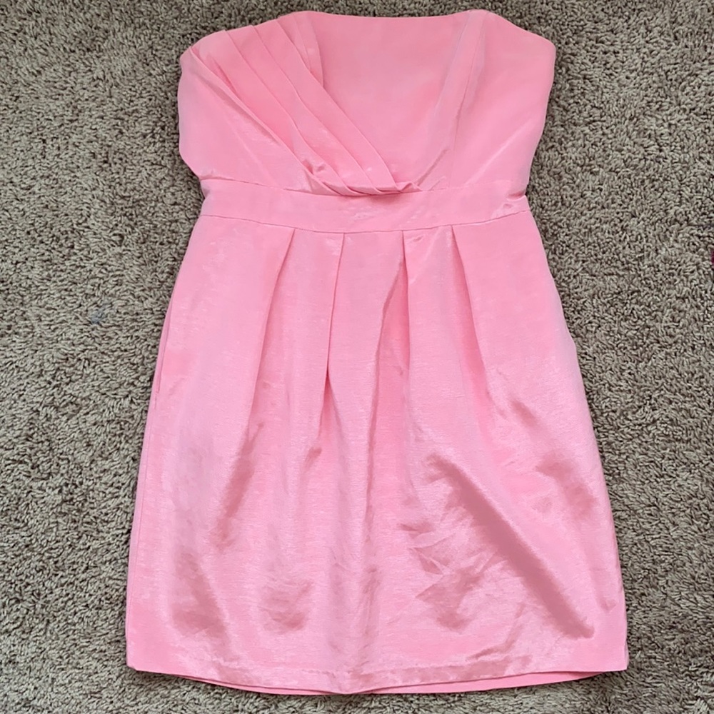 Pink strapless formal dress